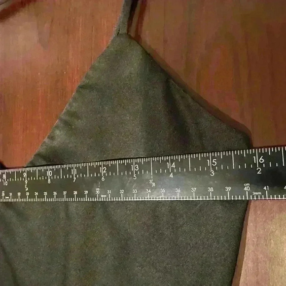 ILLA ILLA Women’s Slip Dress Sz M Black V-neck Mini Y2K Little Black Dress - Picture 8 of 10